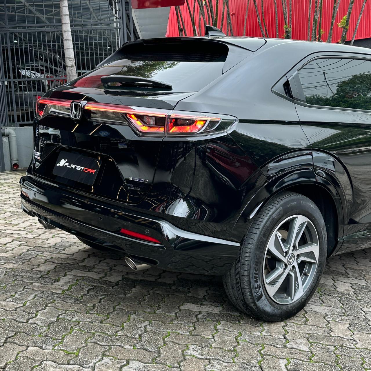 HR-V