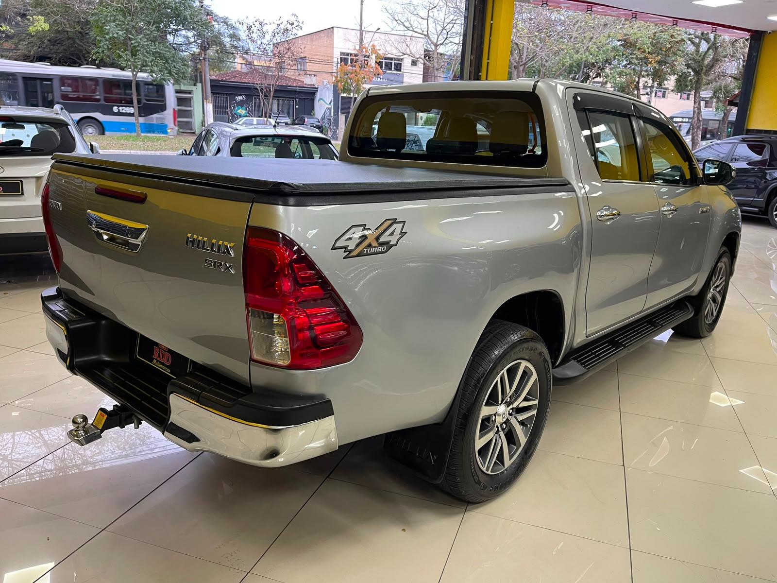HILUX
