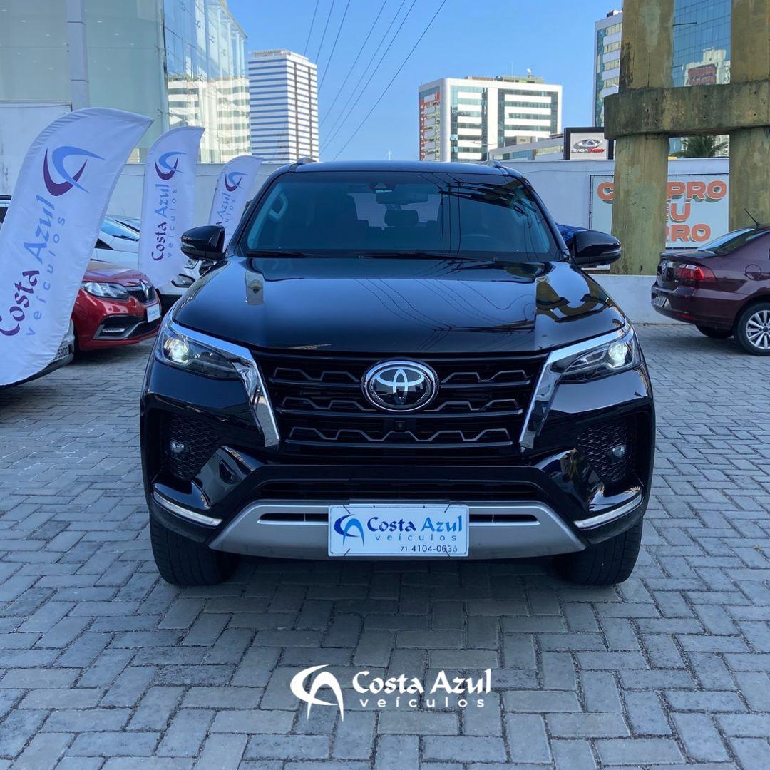 TOYOTA HILUX SW4