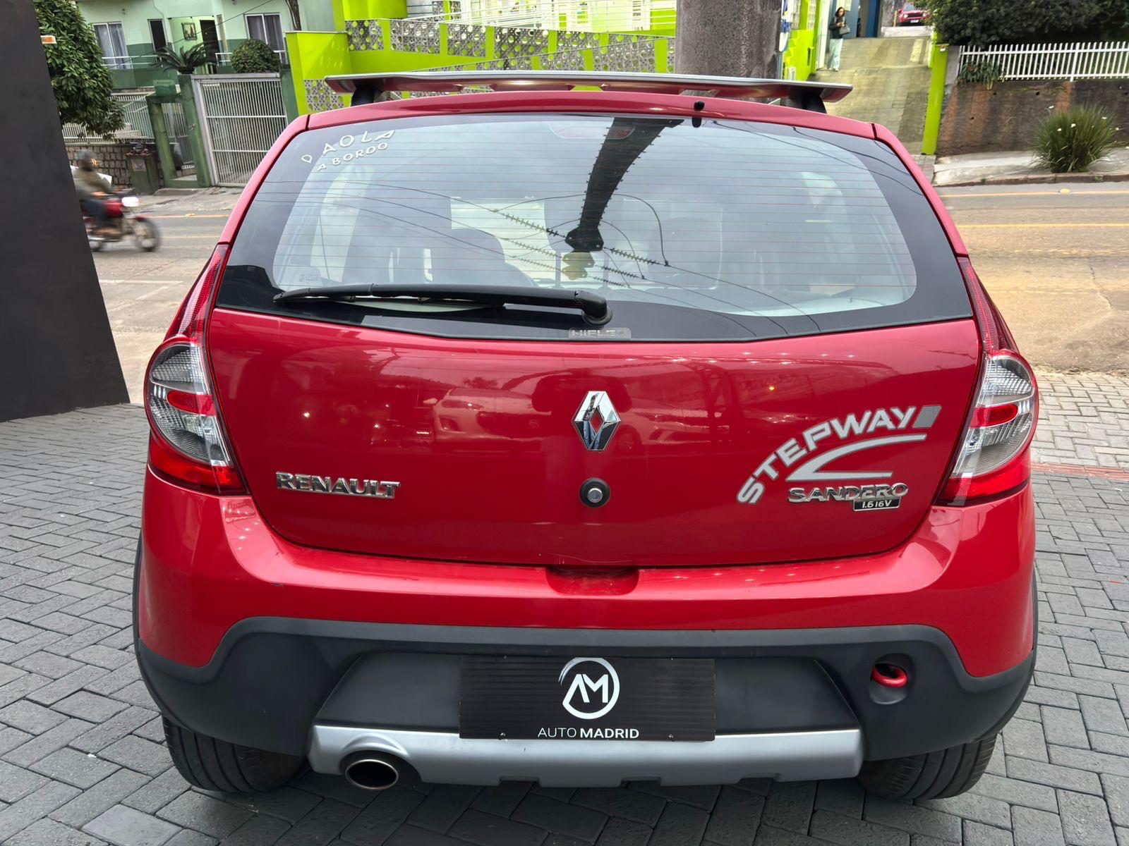 SANDERO