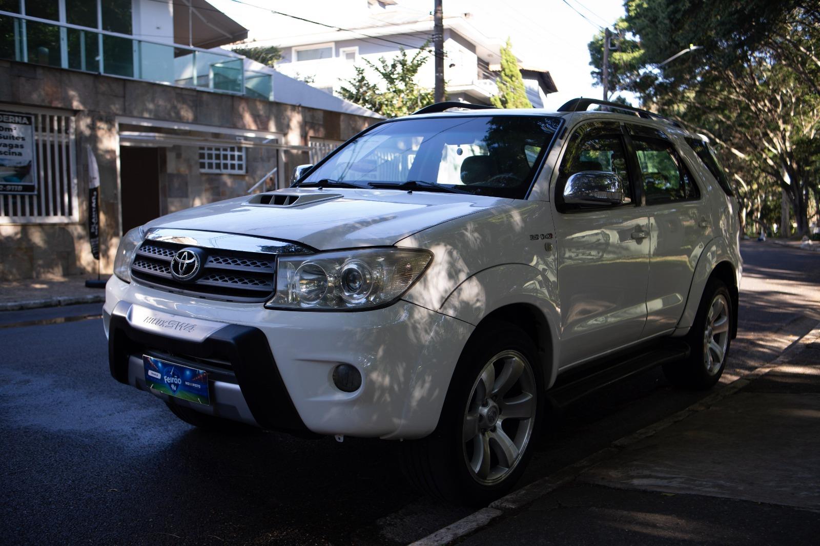 HILUX SW4