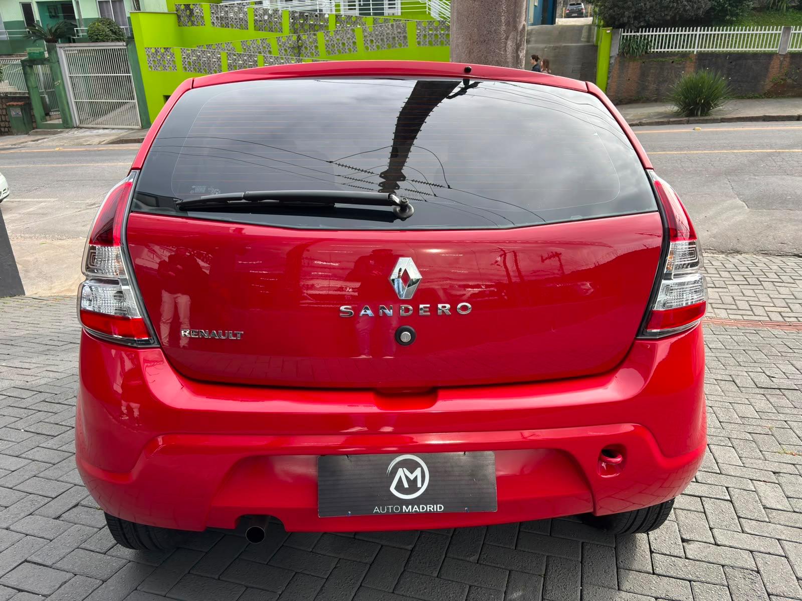 SANDERO