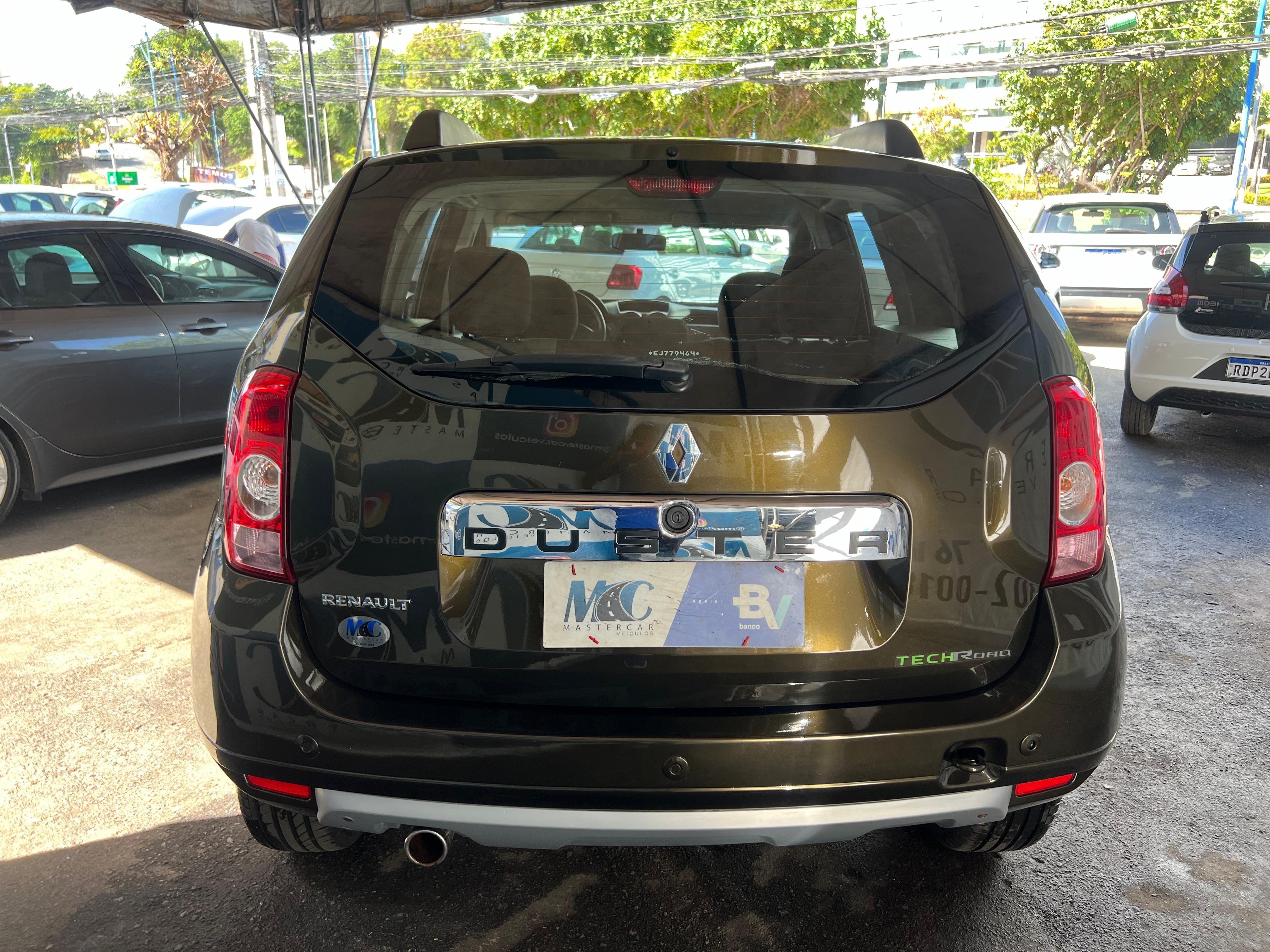 RENAULT DUSTER