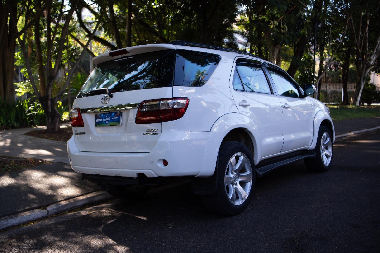 HILUX SW4