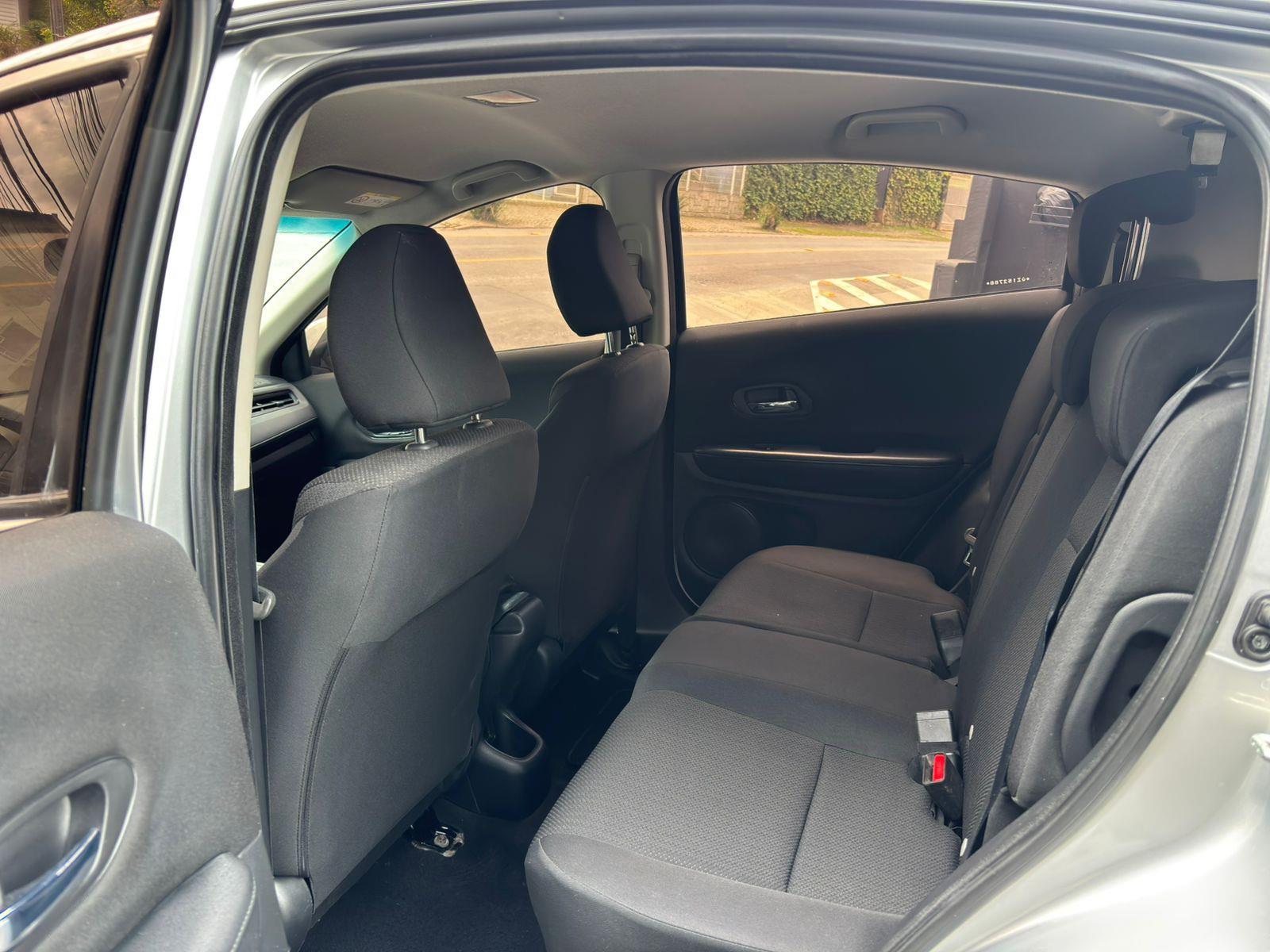 HR-V