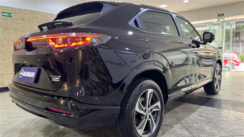 HR-V