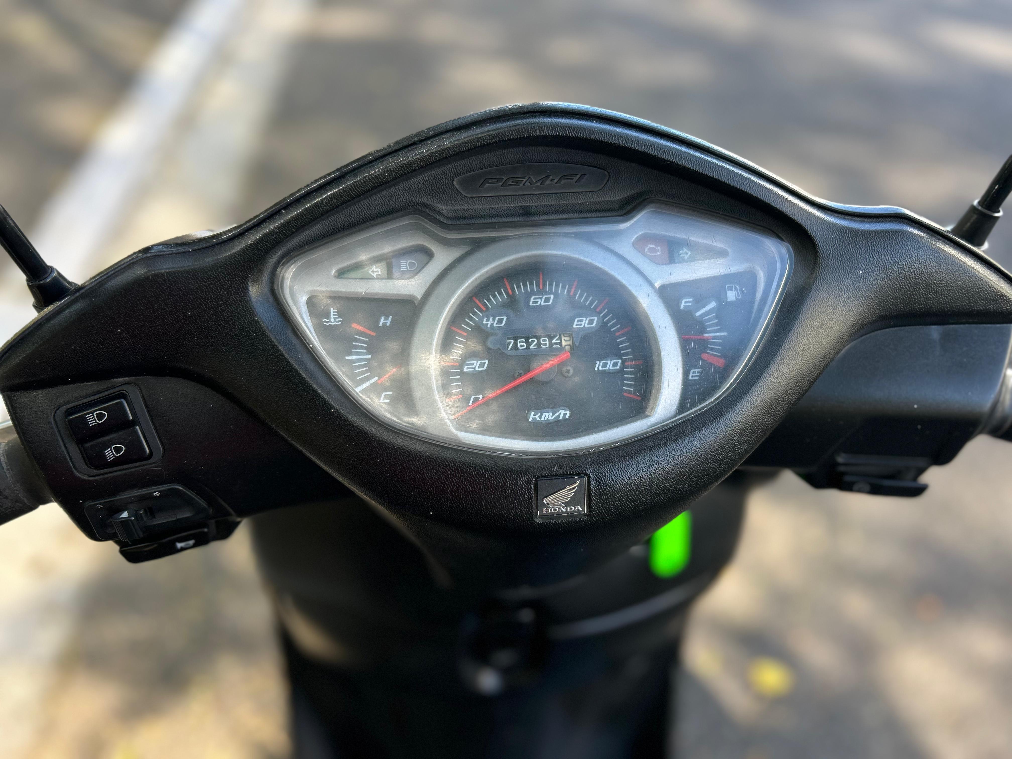 LEAD 110