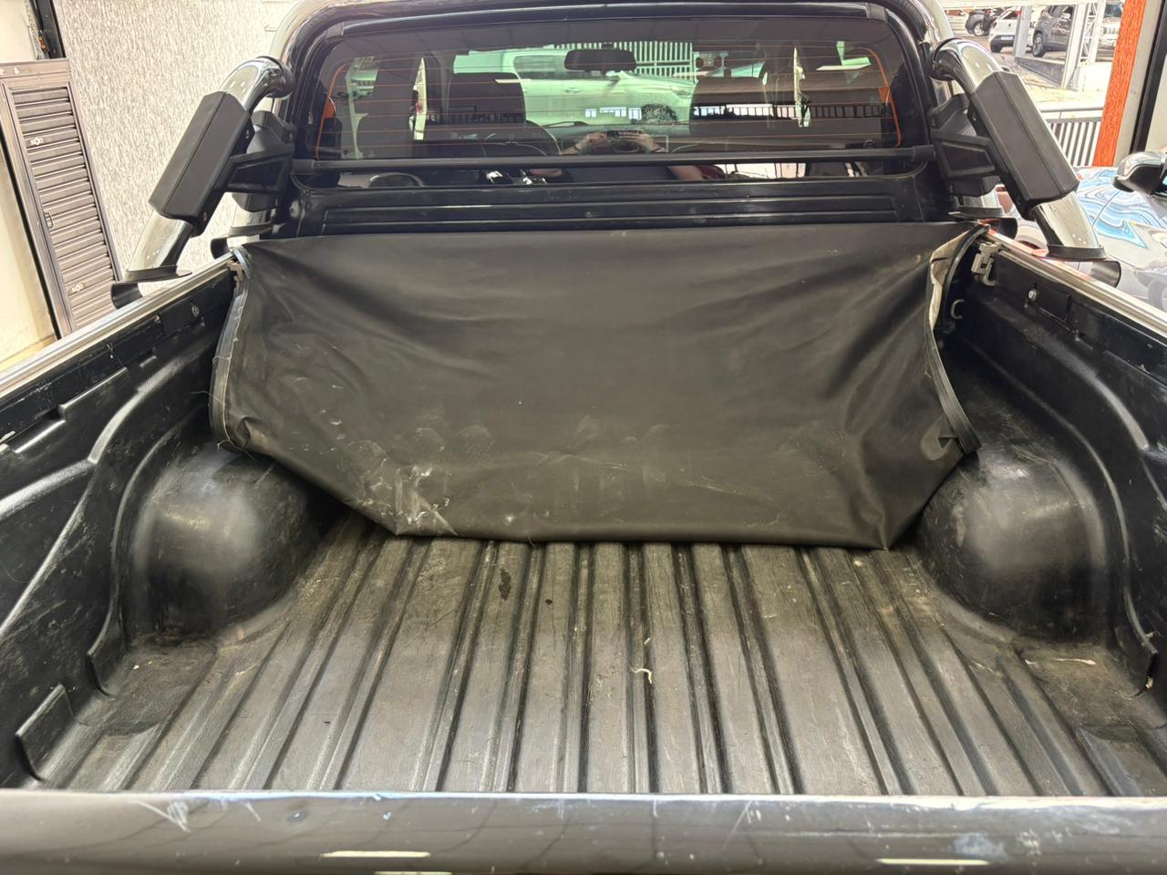 HILUX