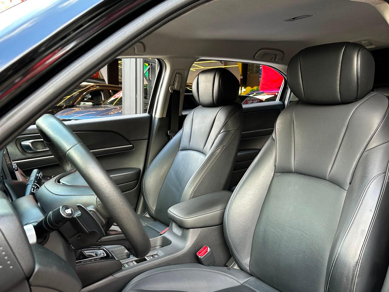 HR-V