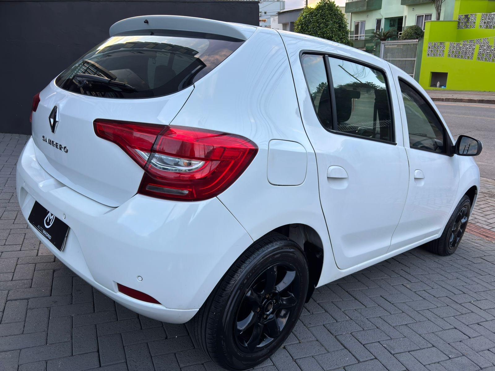 SANDERO