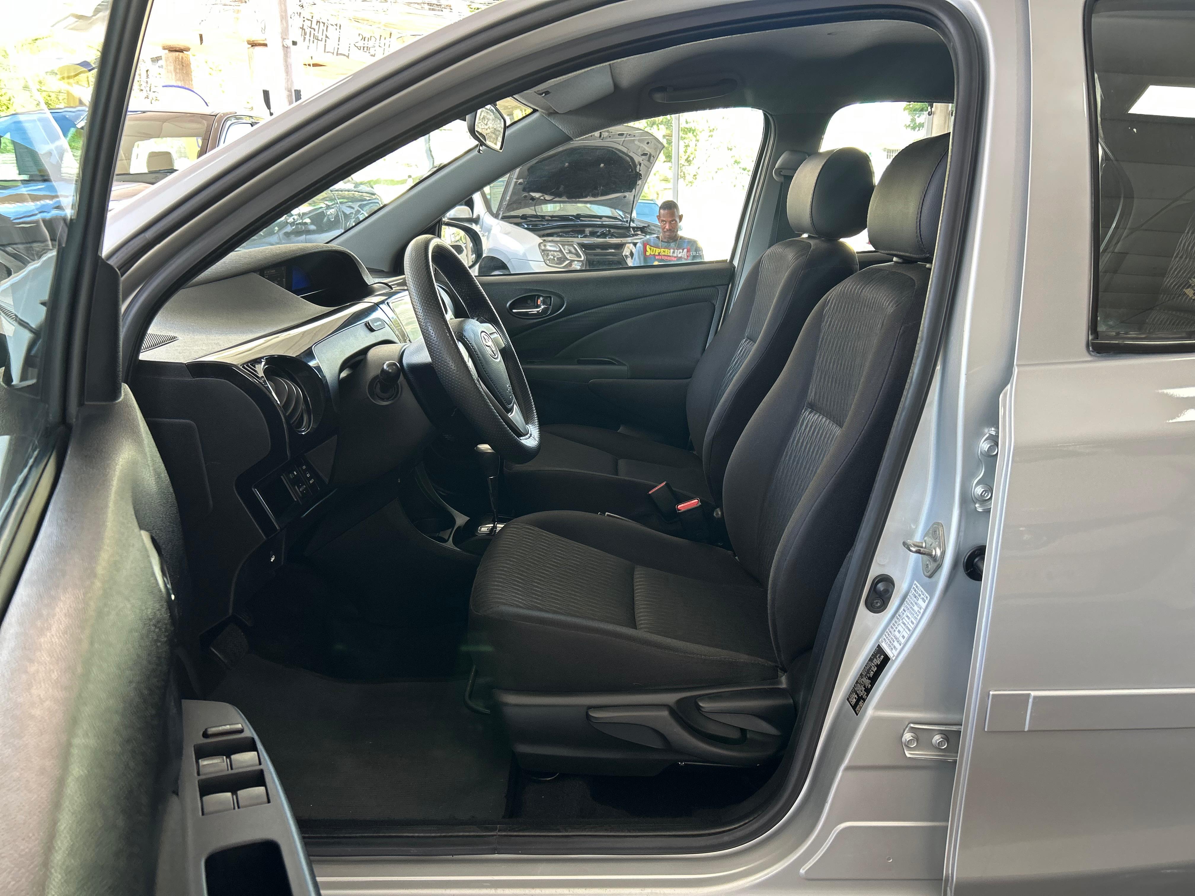 TOYOTA ETIOS