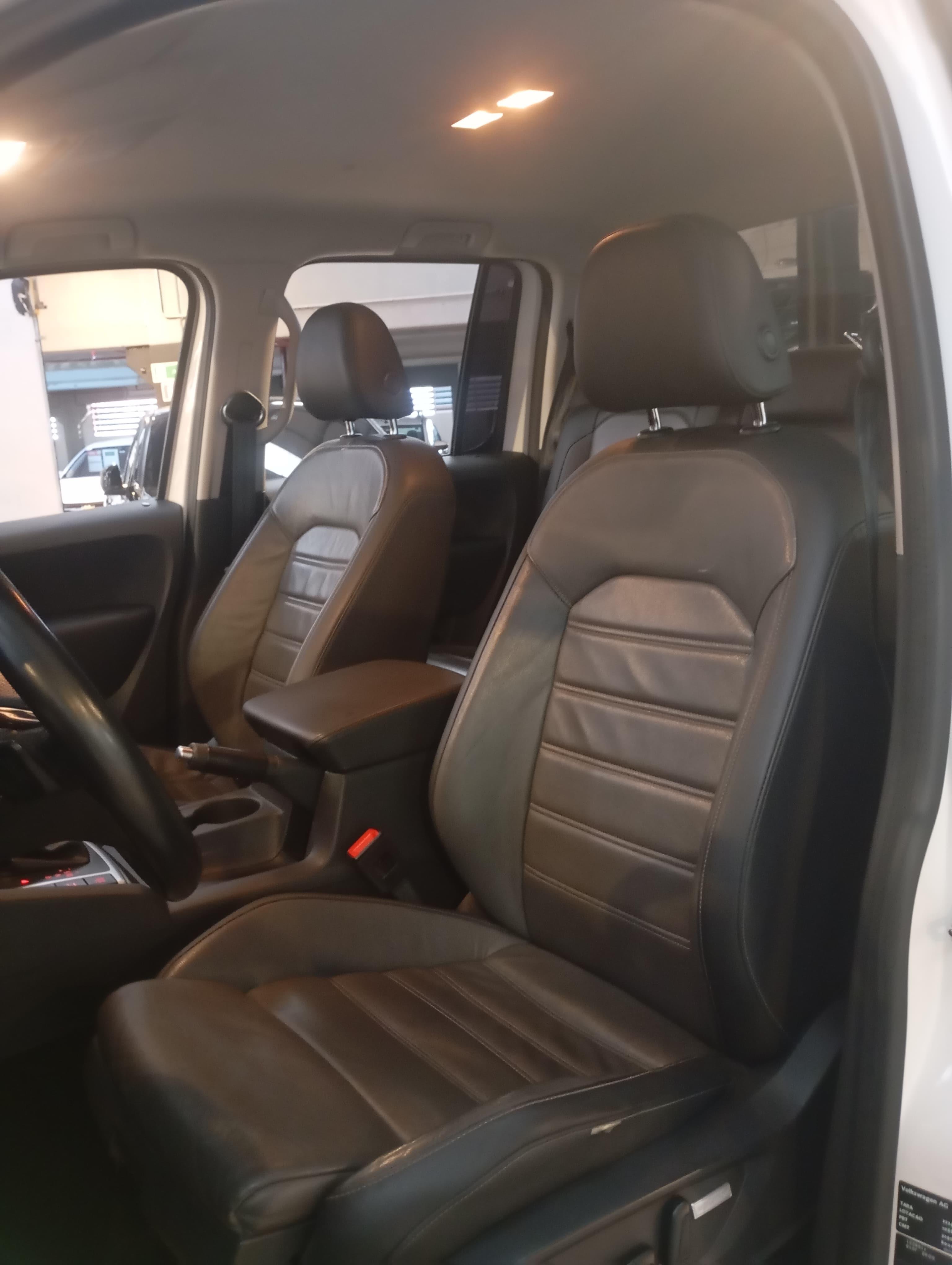 VOLKSWAGEN AMAROK