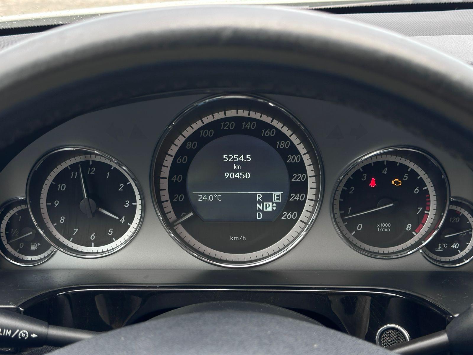MERCEDES-BENZ E 250