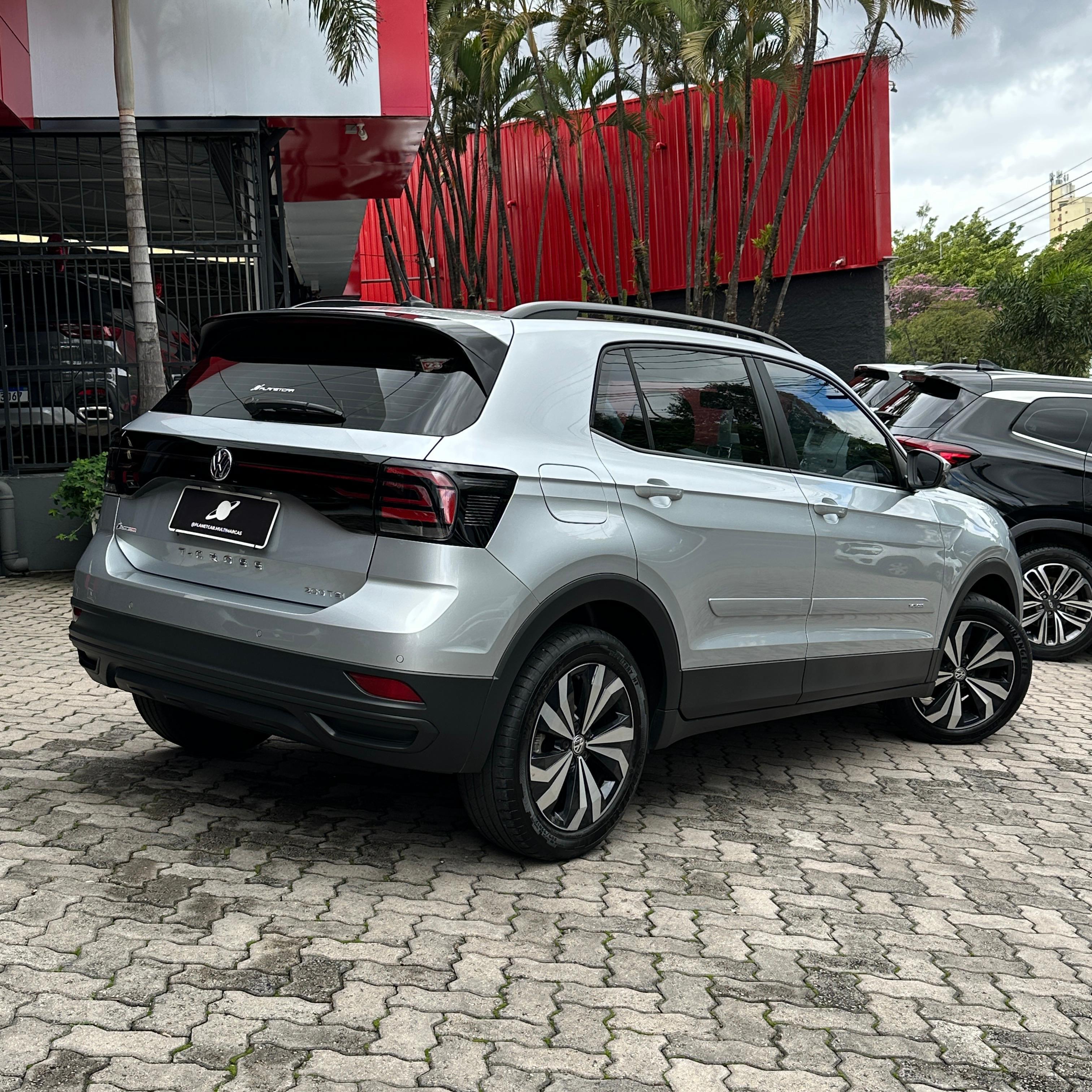 T-CROSS