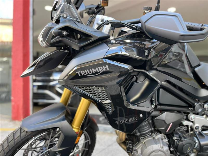 TIGER 1200 BLACK EDITION
