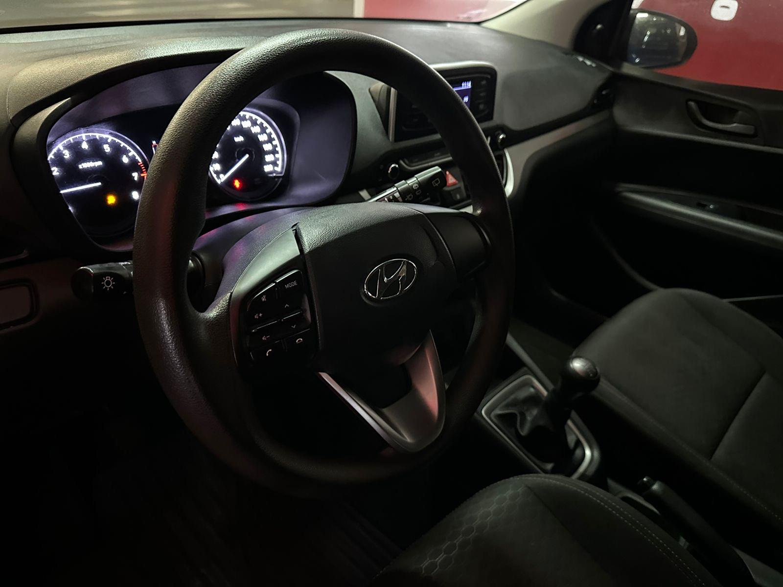 HYUNDAI HB20