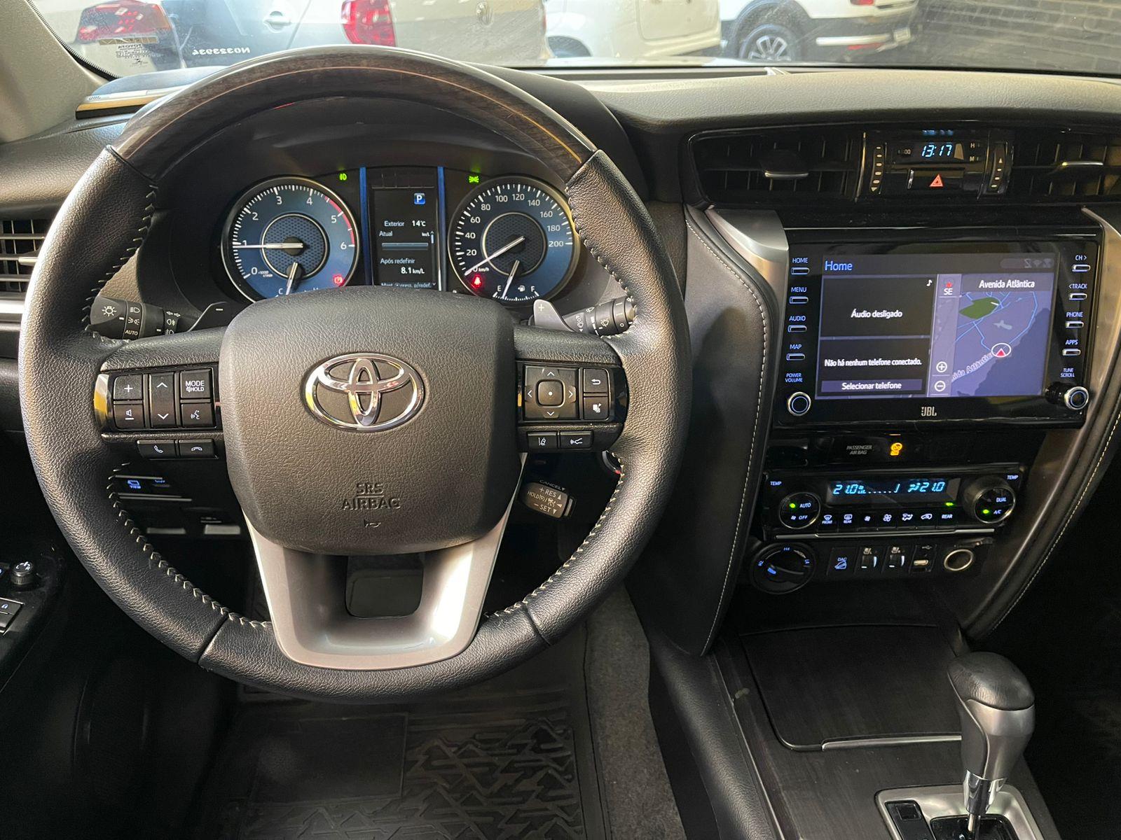 HILUX SW4