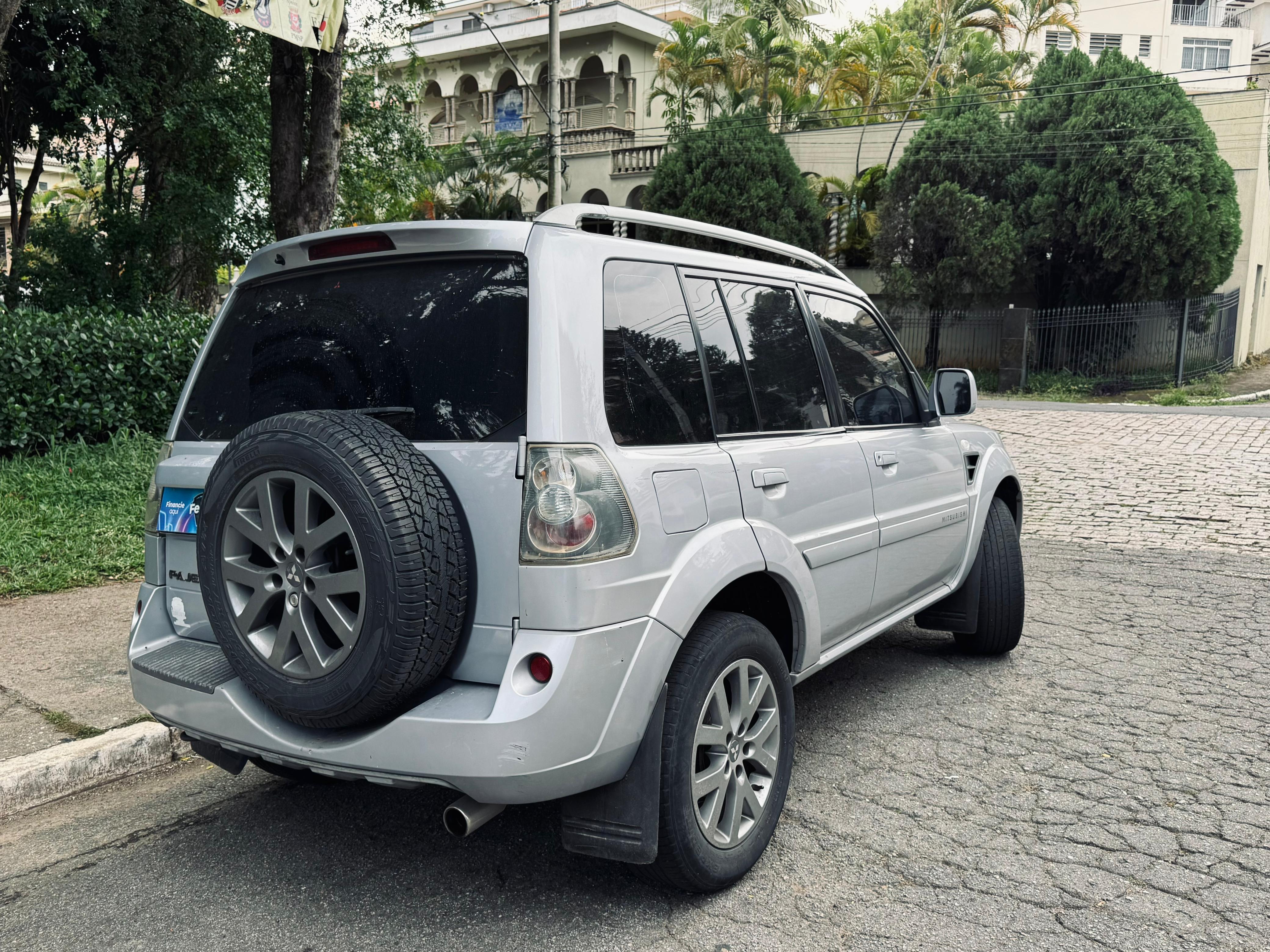 PAJERO TR4