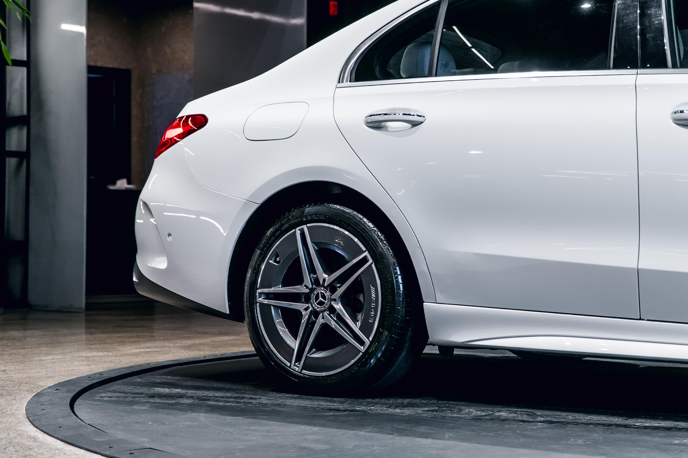 MERCEDES-BENZ C 200