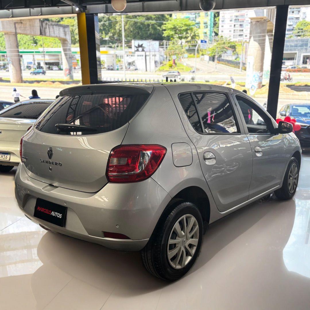 RENAULT SANDERO