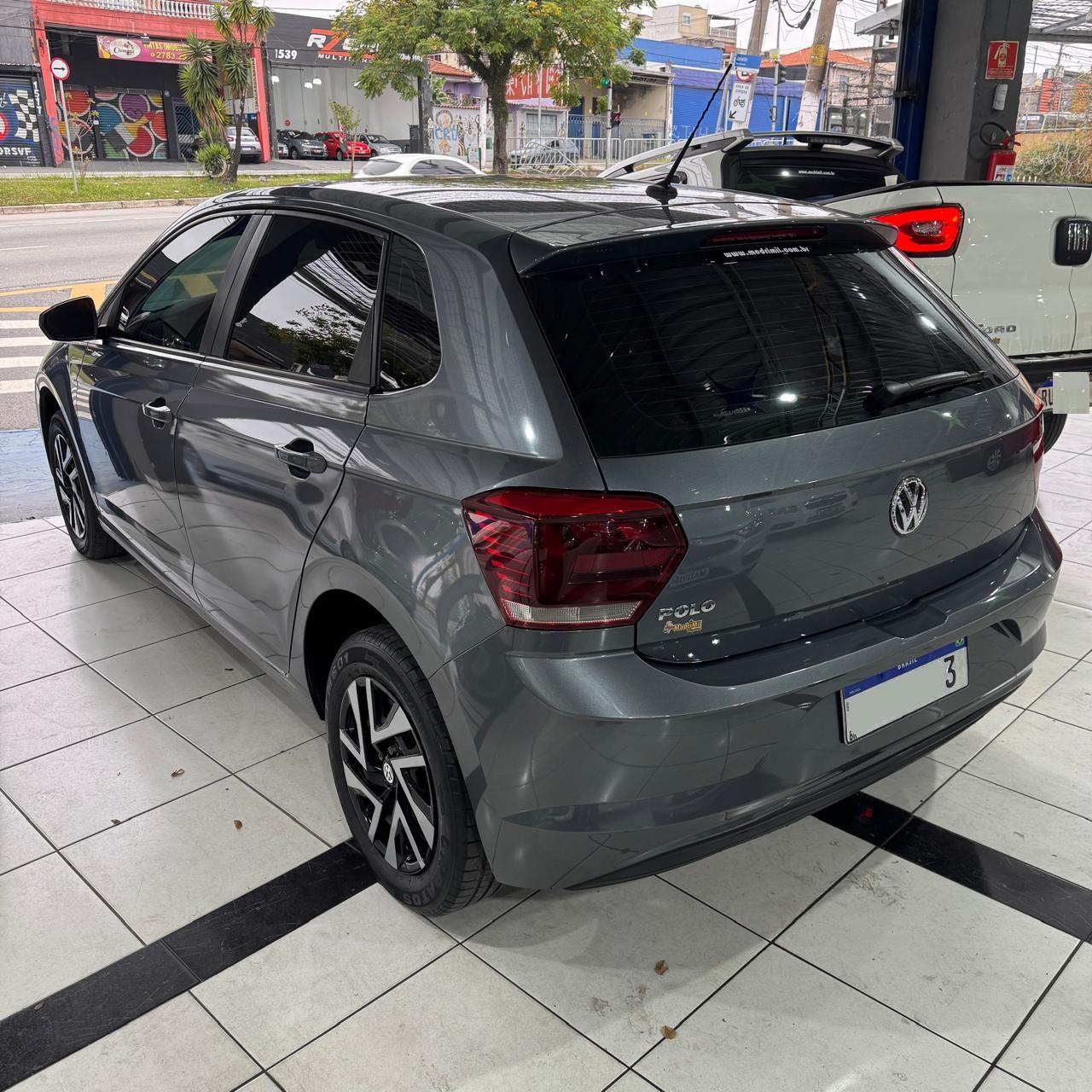 POLO