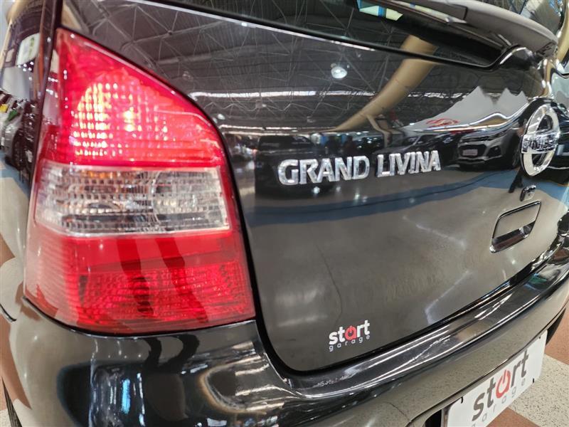 GRAND LIVINA