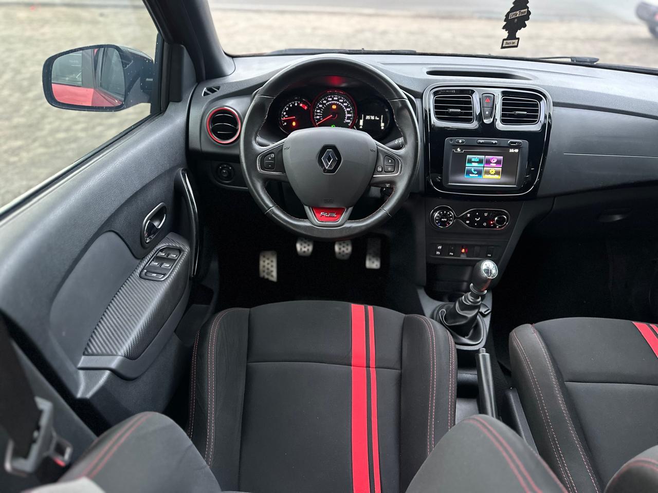 RENAULT SANDERO