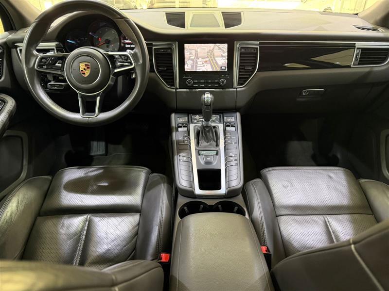 MACAN