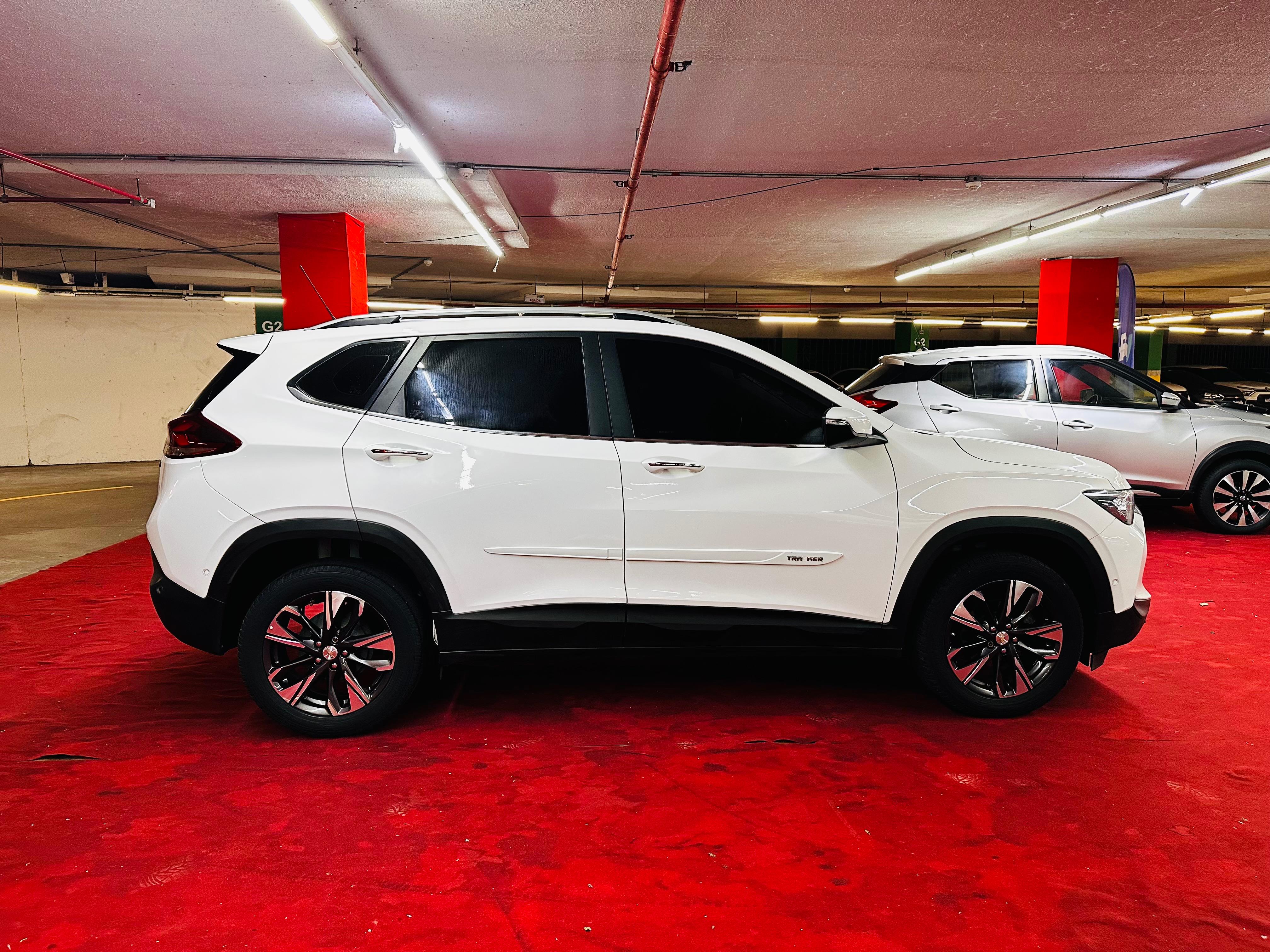 CHEVROLET TRACKER