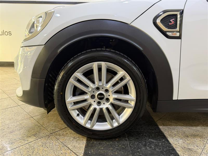COUNTRYMAN
