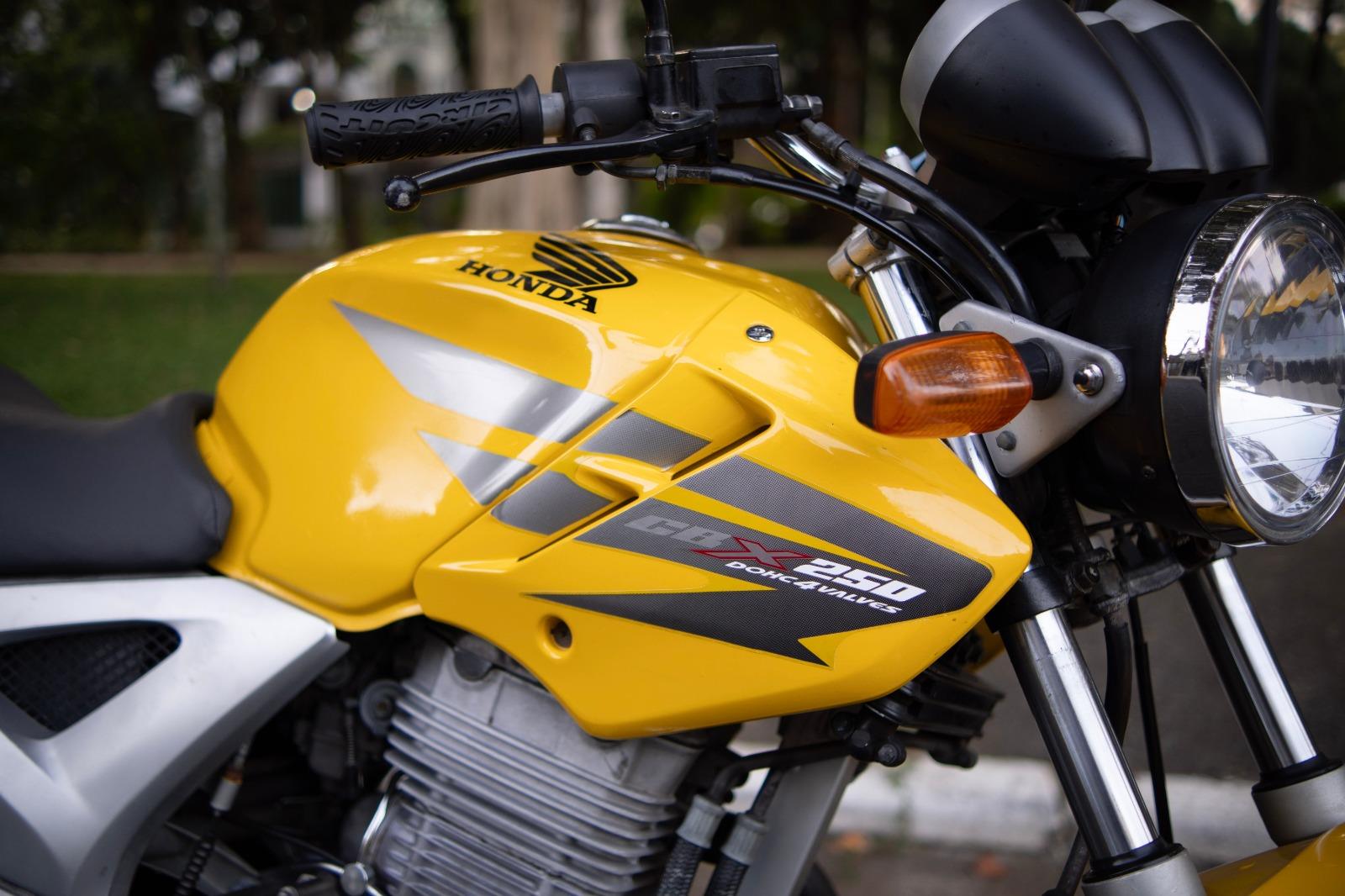 CBX 250 TWISTER