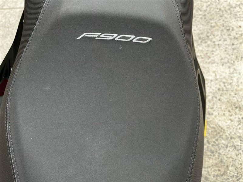F 900 R SPORT