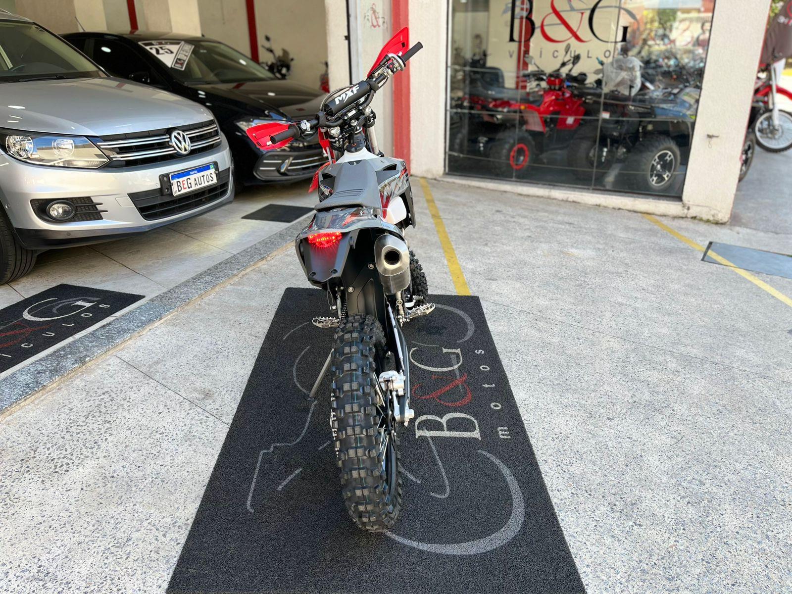 270 EFI COM PARTIDA ELETRICA 4T 