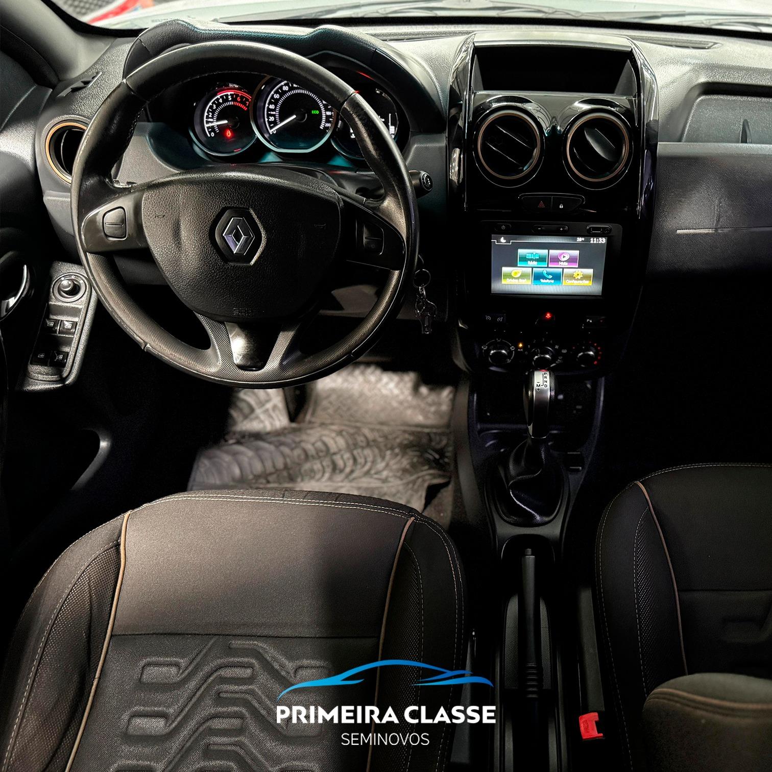 RENAULT DUSTER