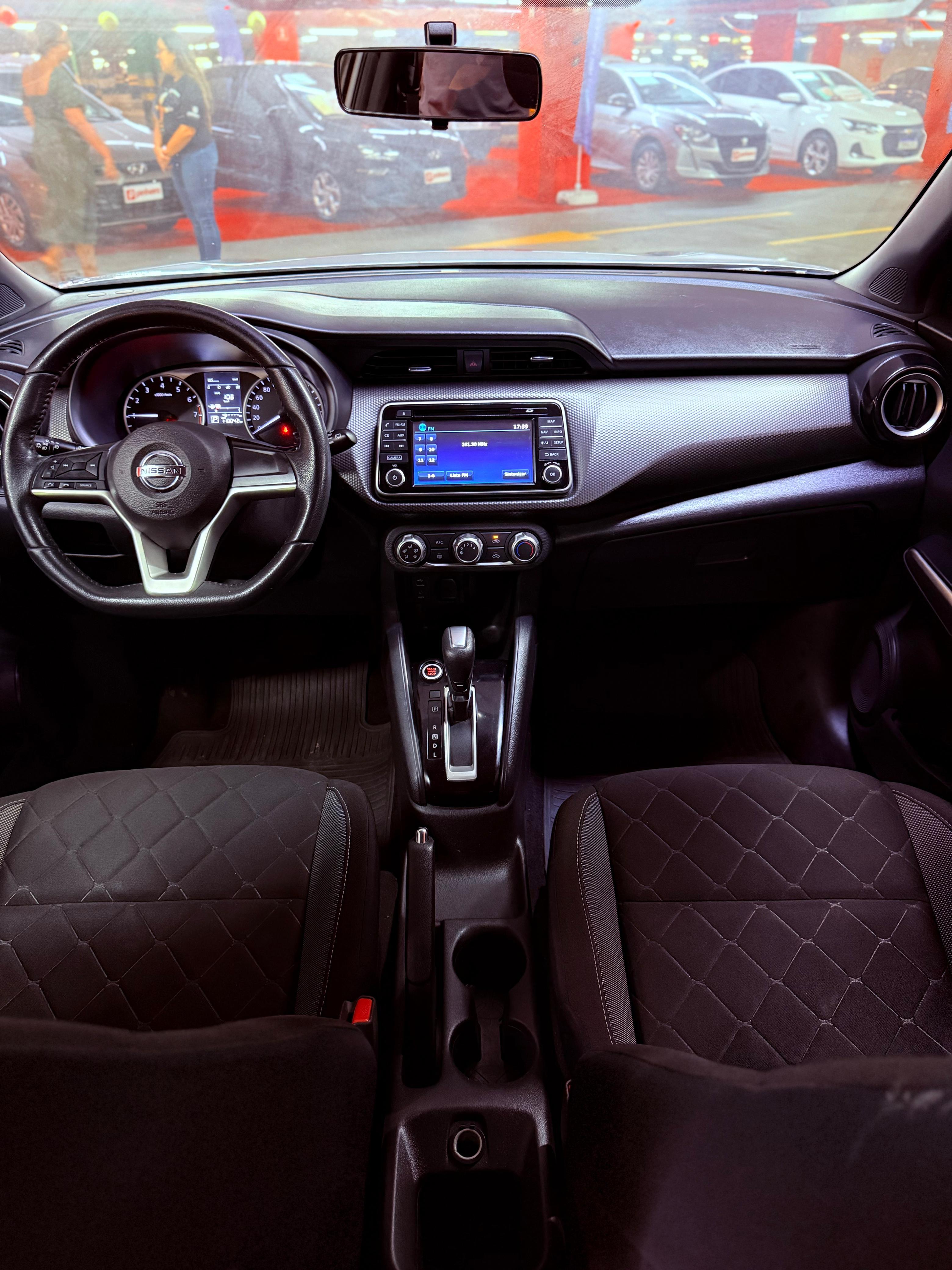 NISSAN KICKS