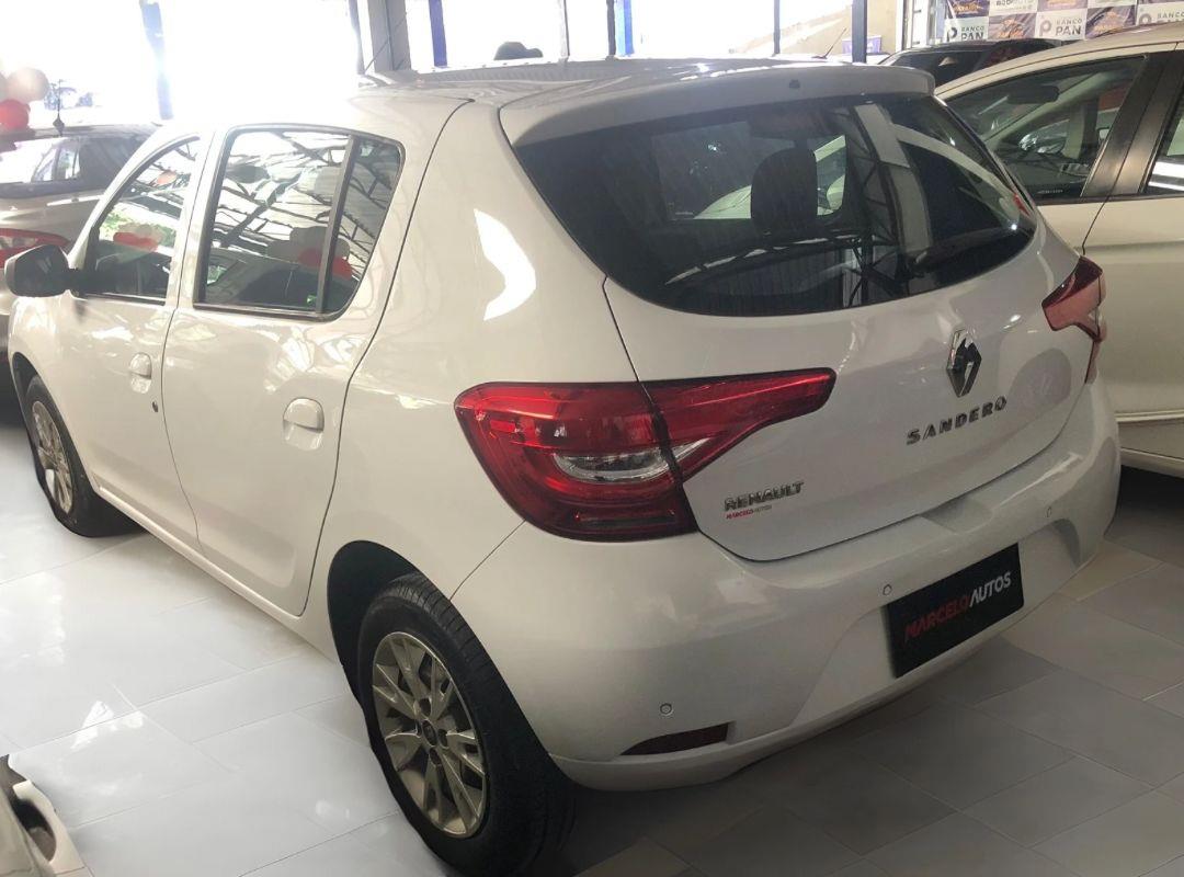 RENAULT SANDERO