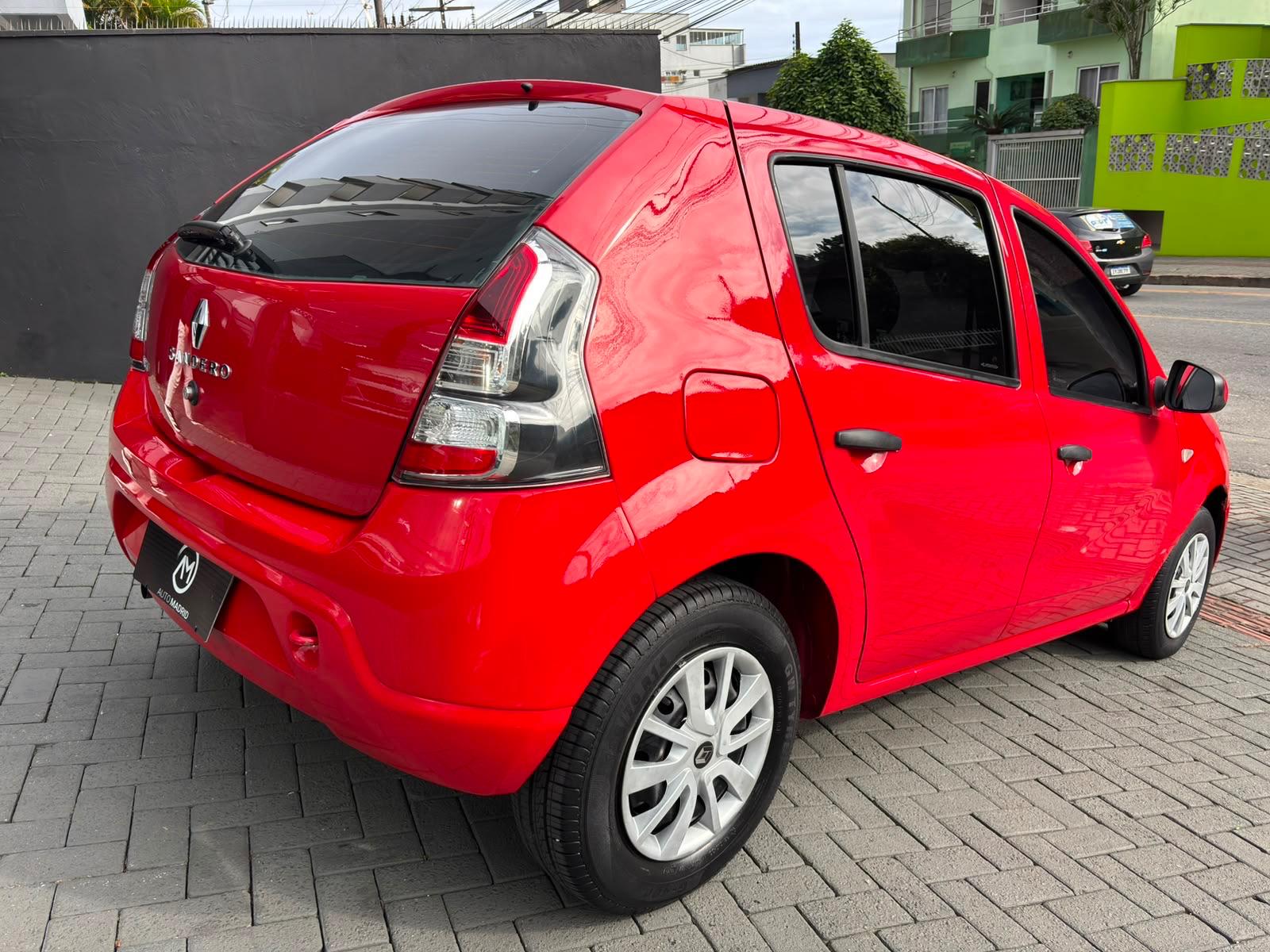 SANDERO