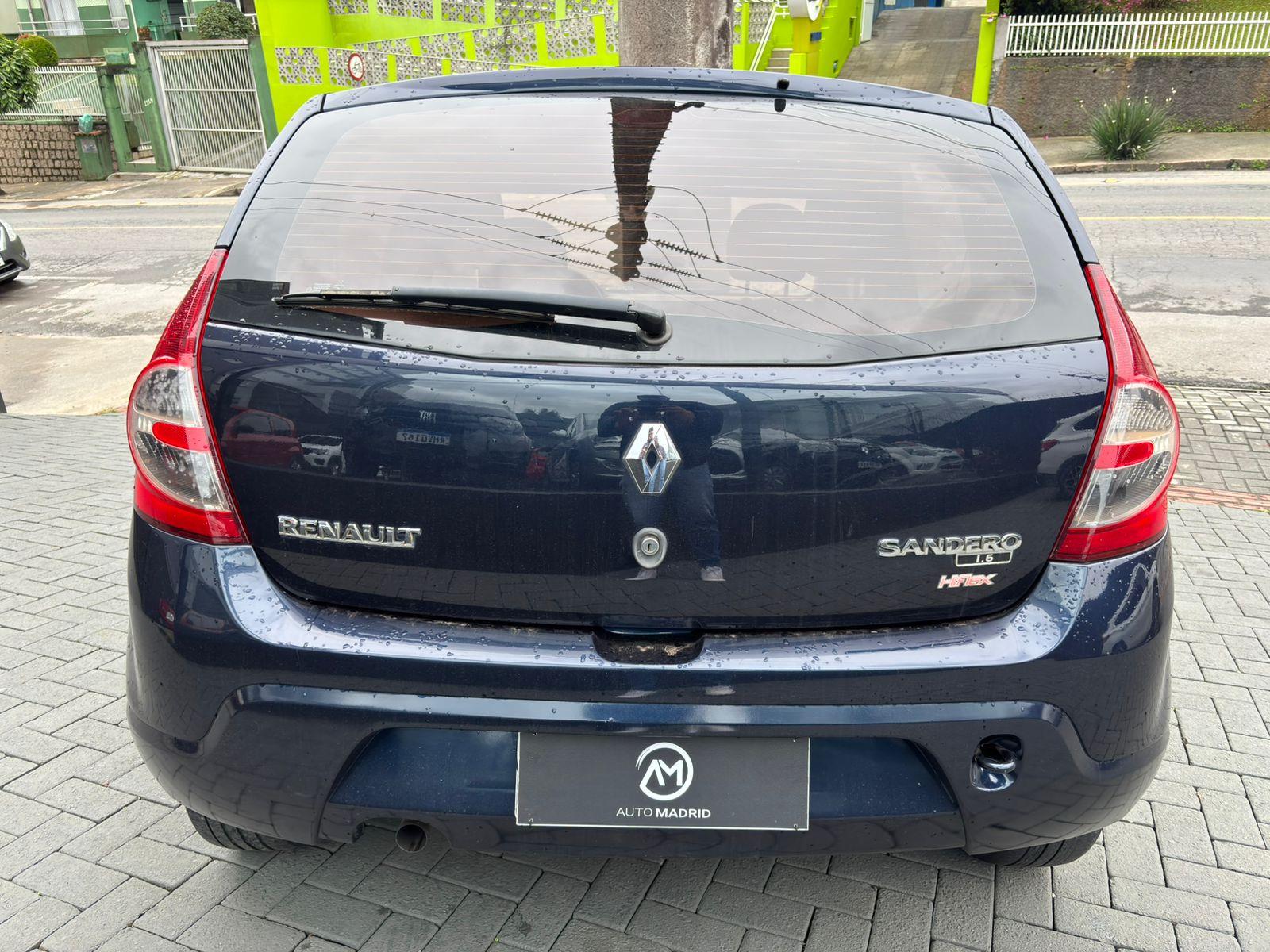 SANDERO
