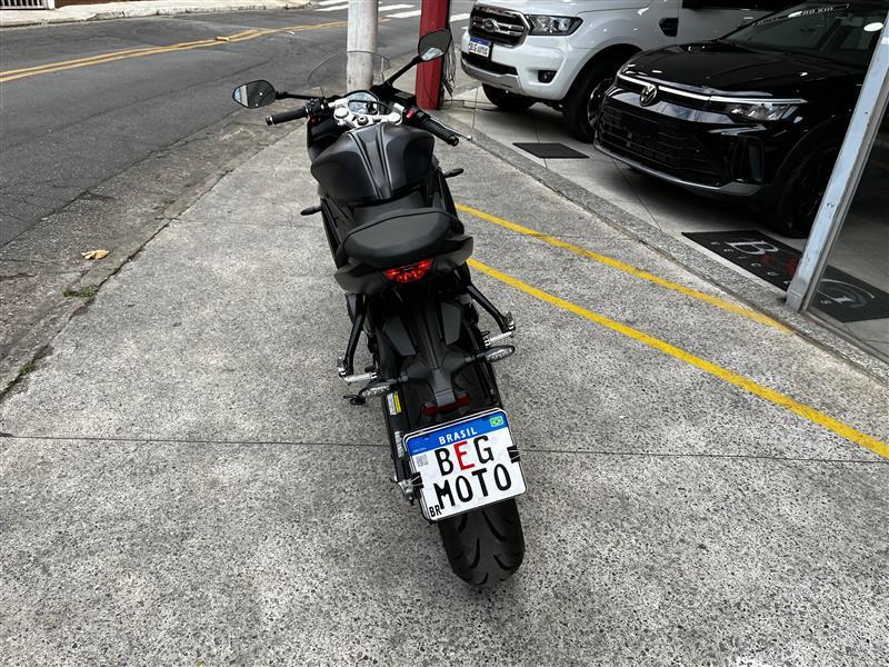 DAYTONA 660