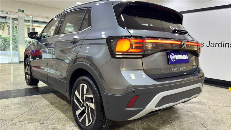 T-CROSS