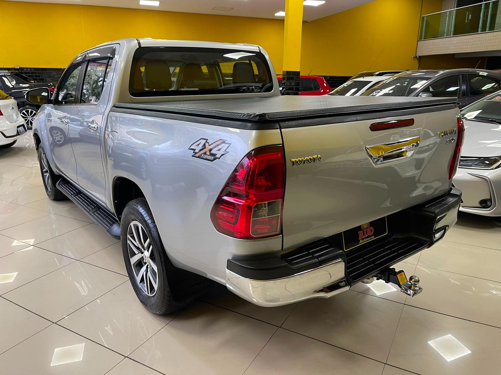 HILUX