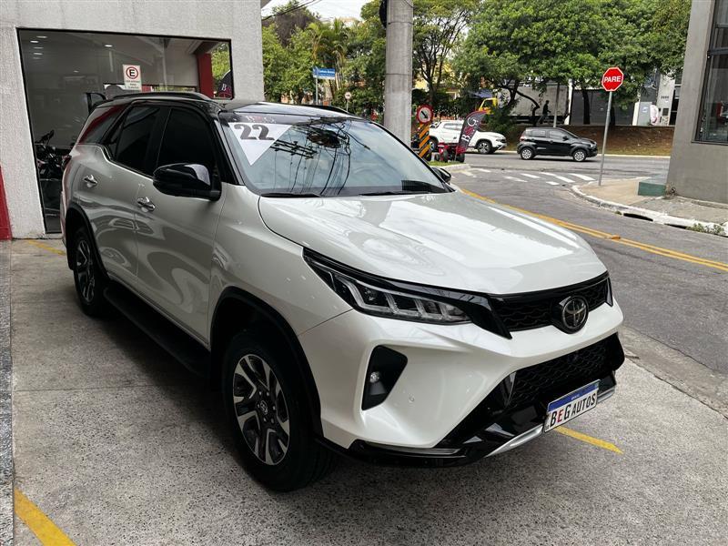 HILUX