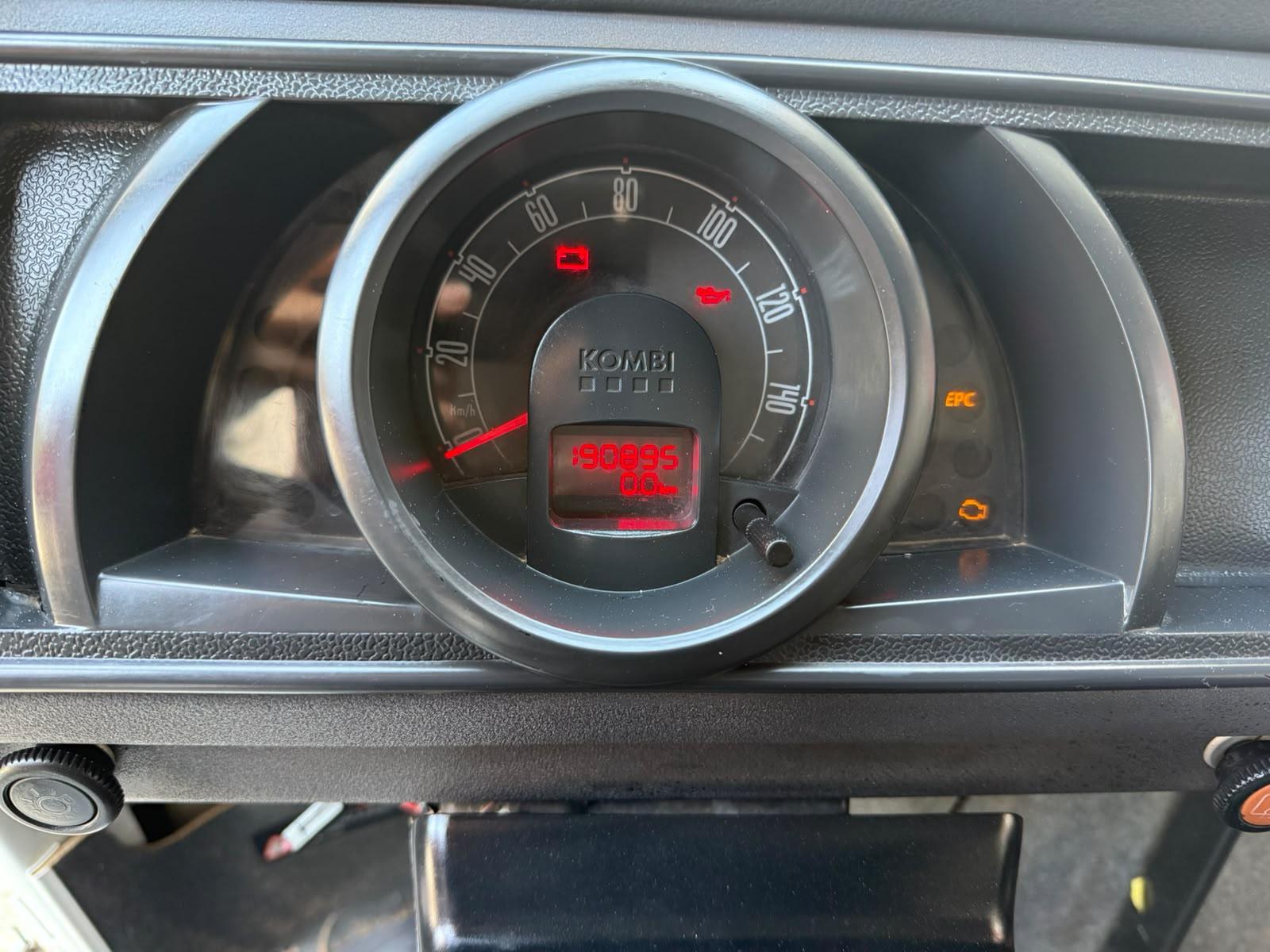 KOMBI