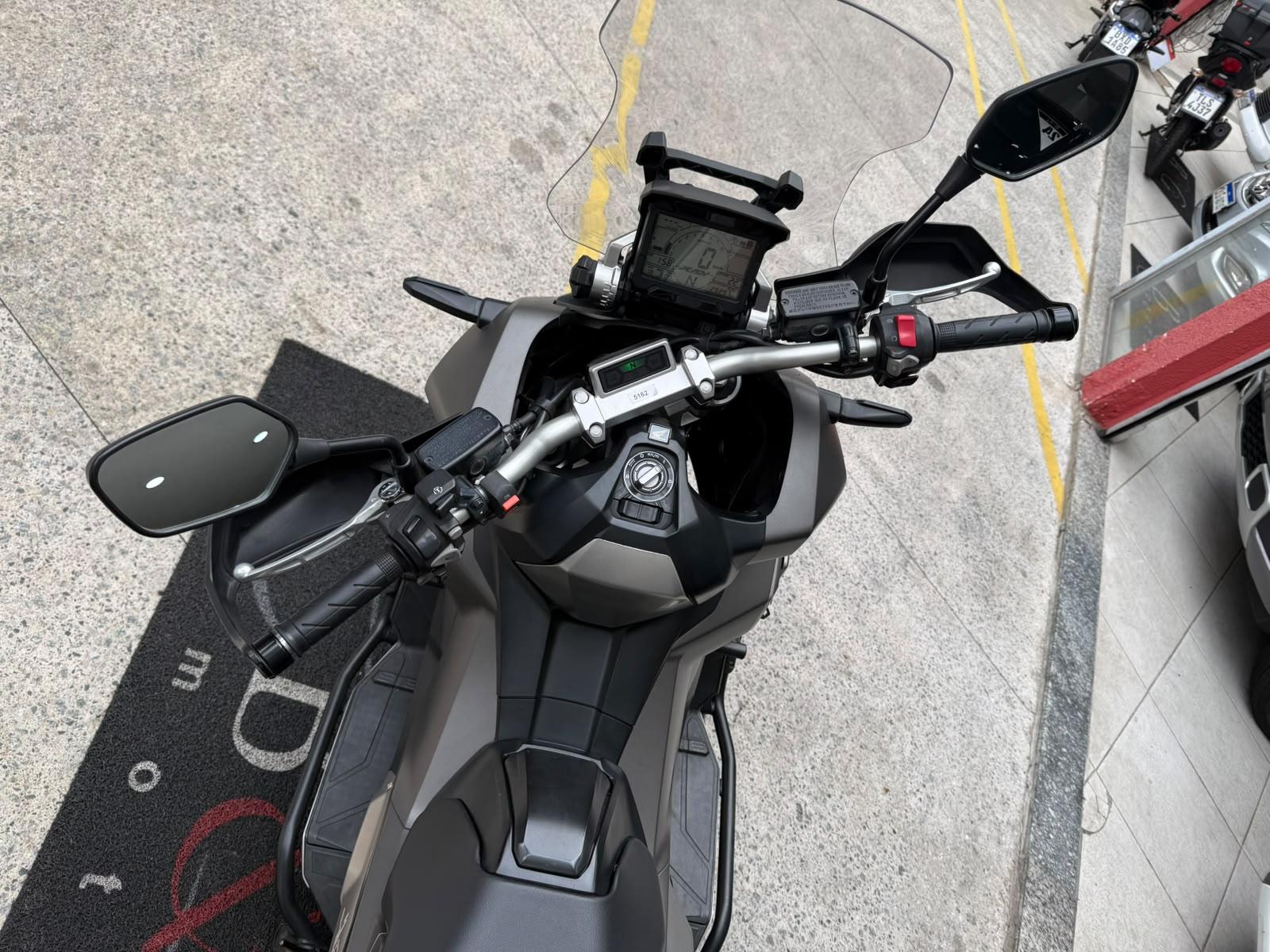 X-ADV
