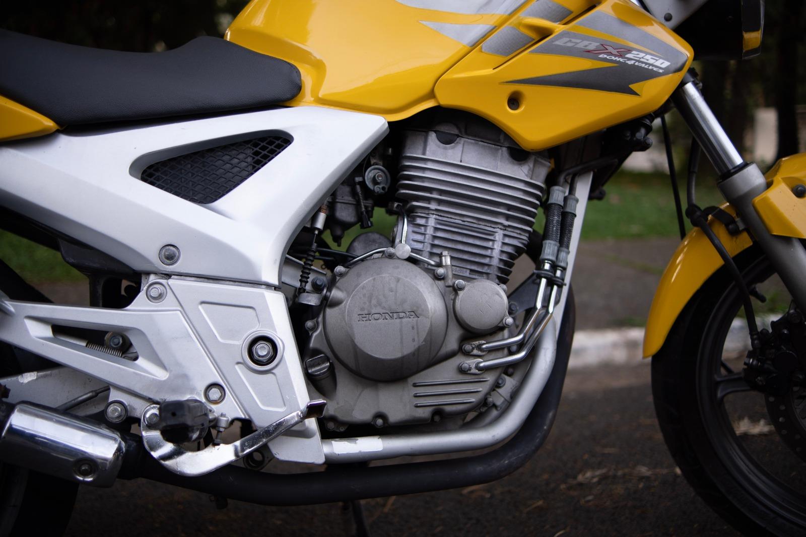 CBX 250 TWISTER