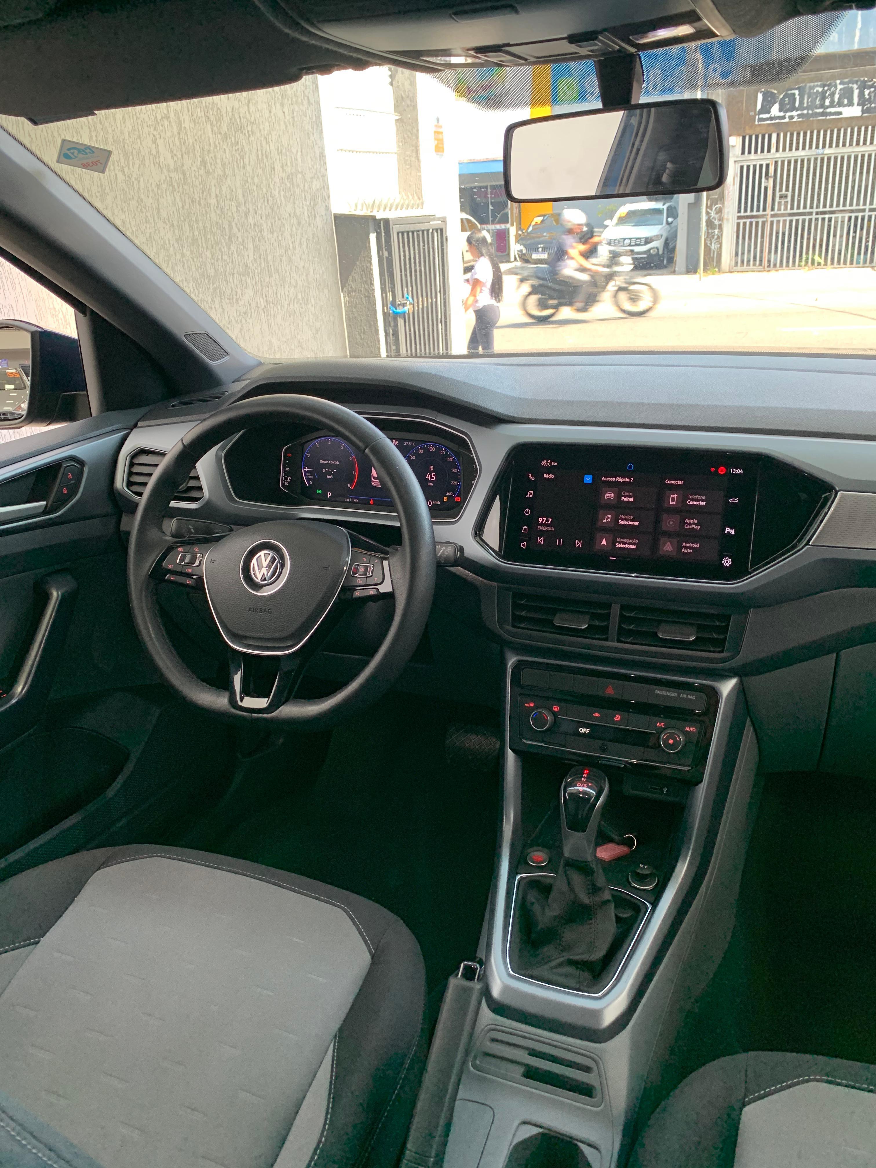T-CROSS