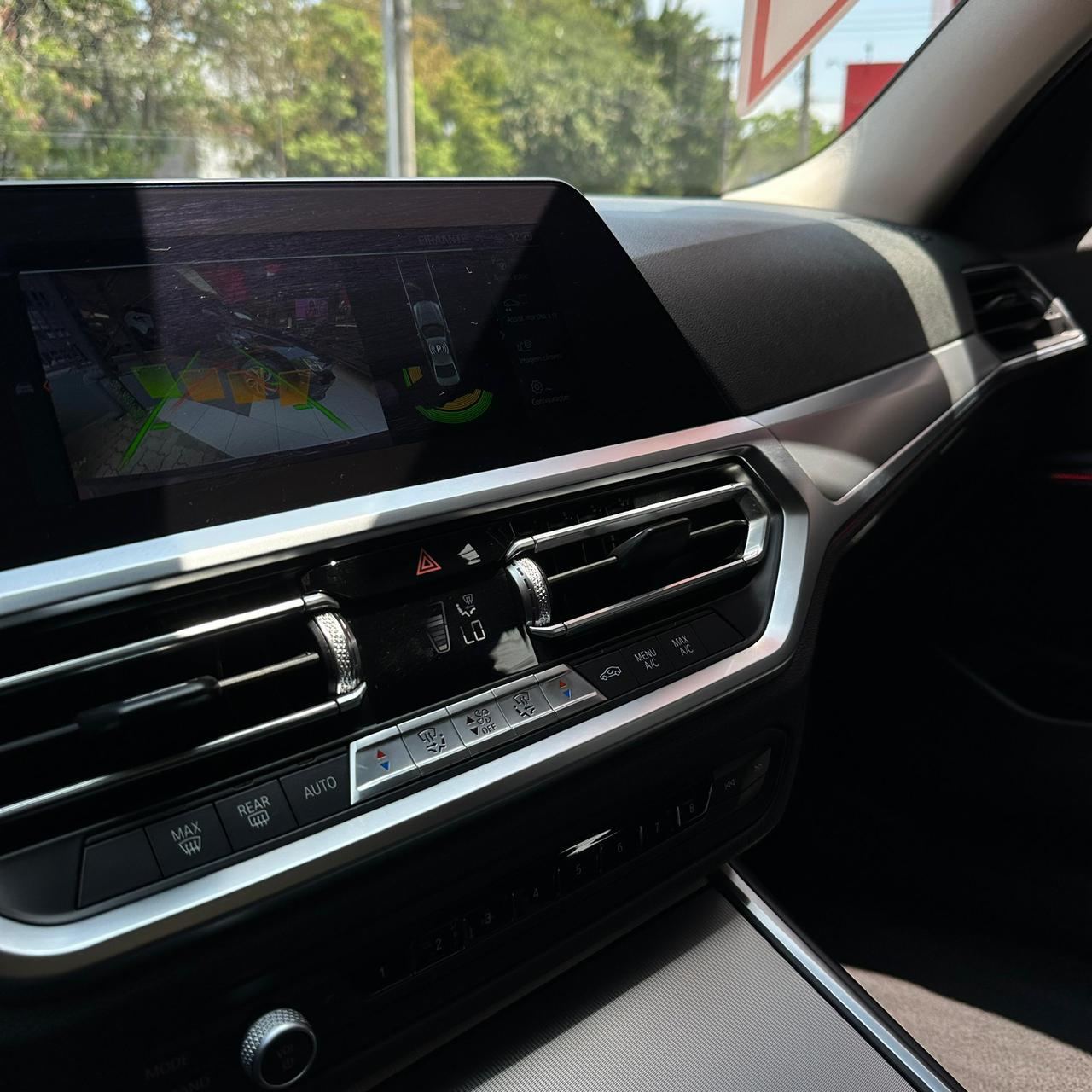 320I