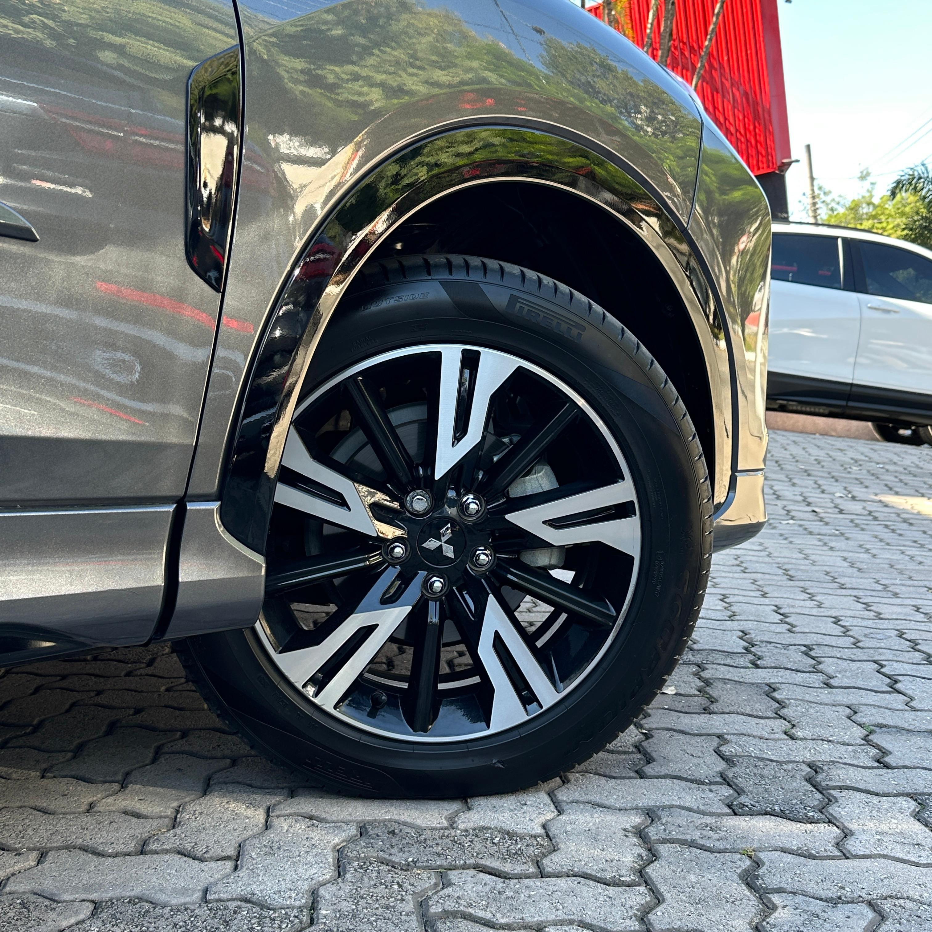 ECLIPSE CROSS