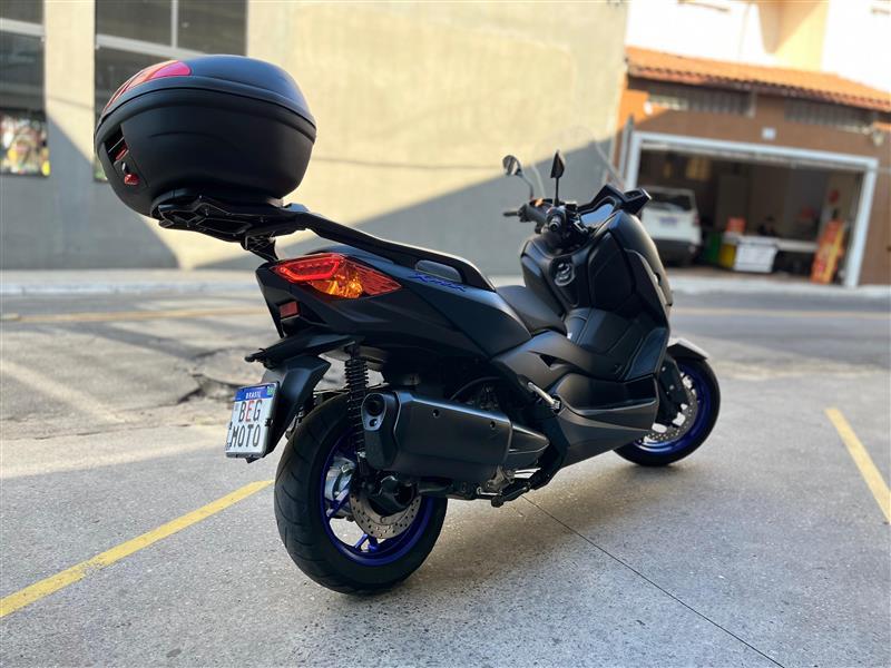 XMAX ABS