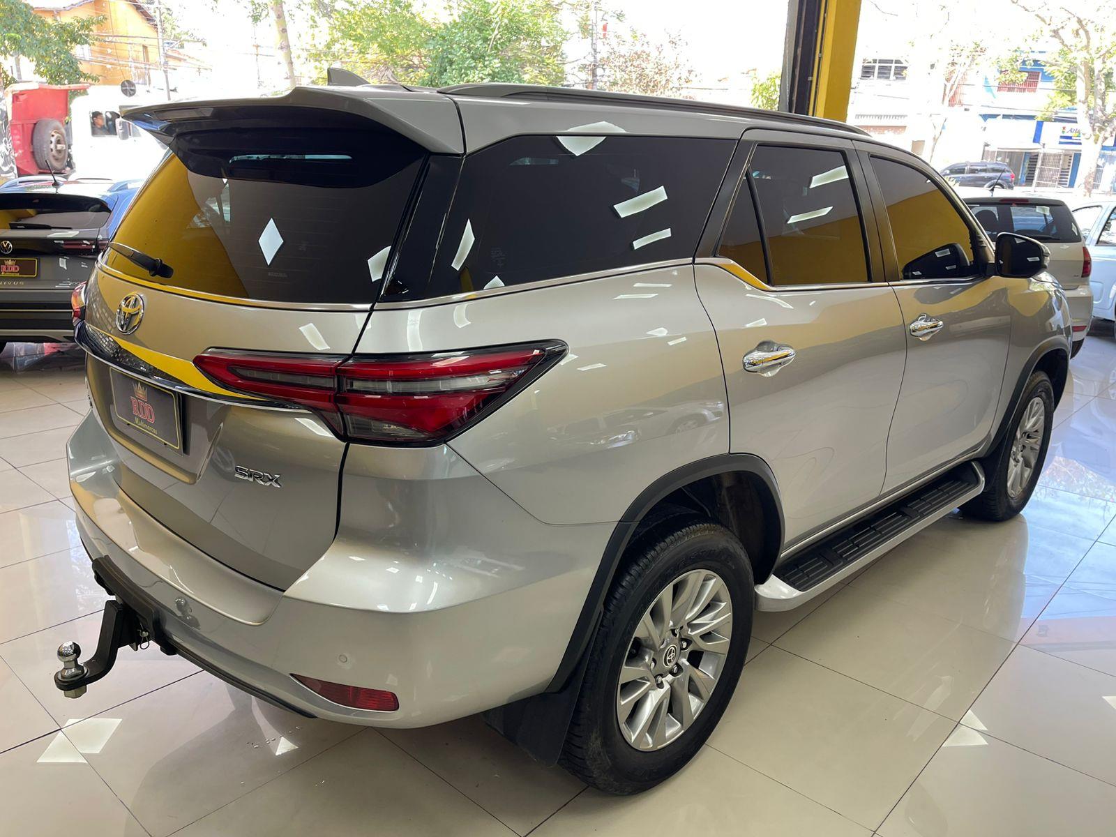 HILUX SW4